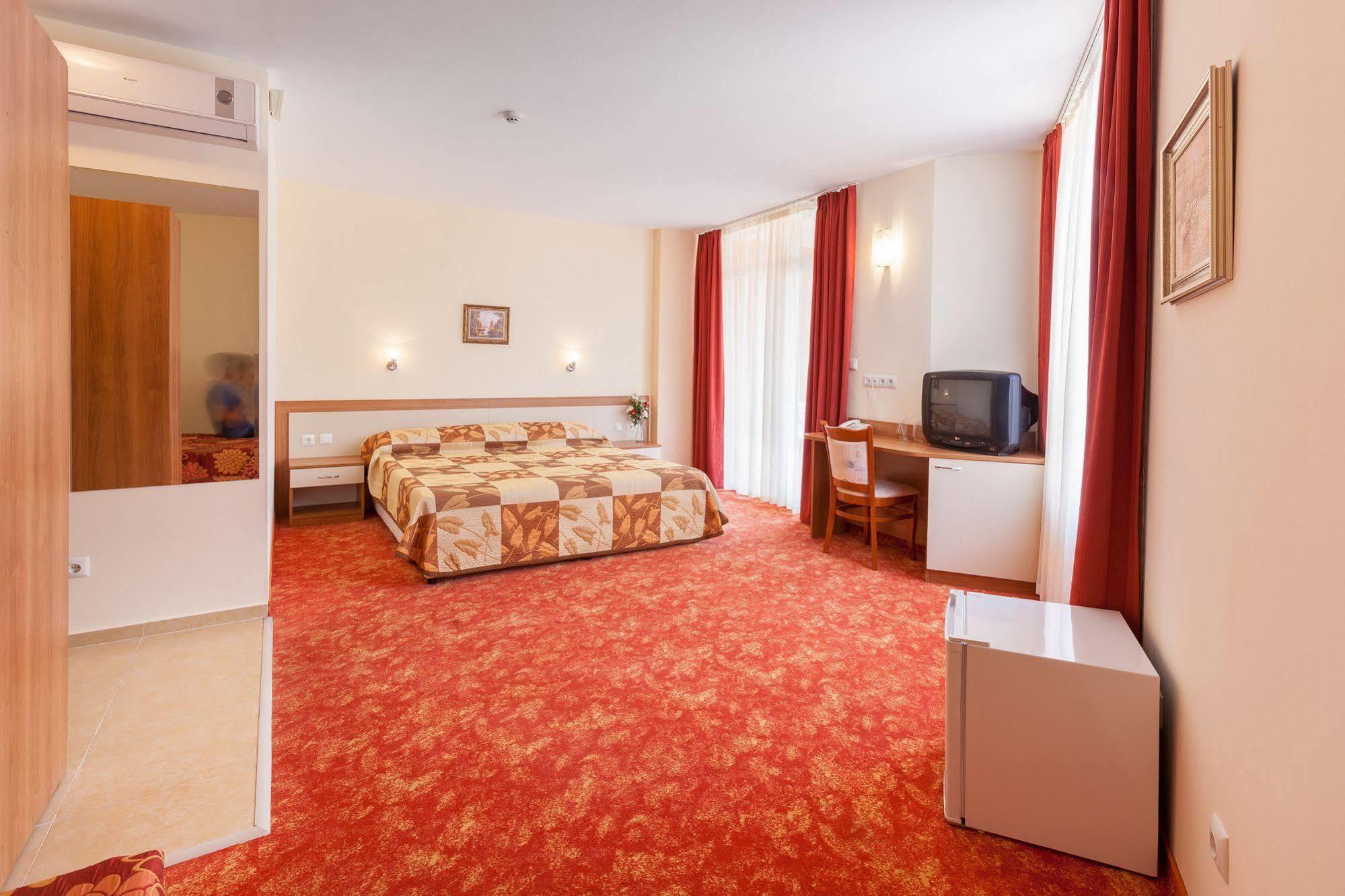 Hotel Riagor Slantchev Briag Extérieur photo